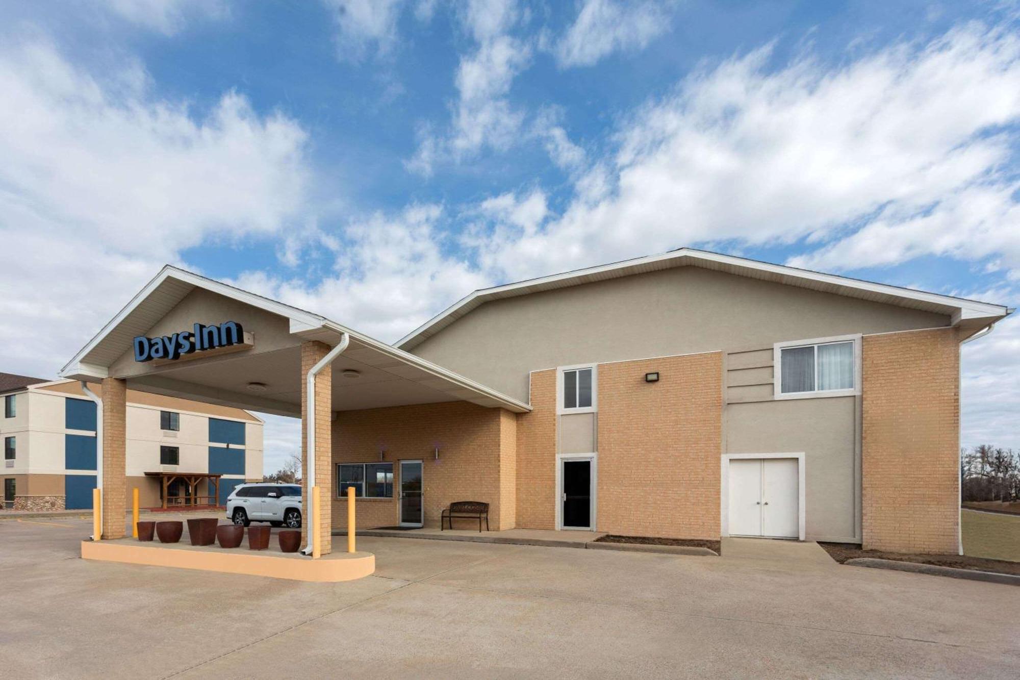 Days Inn By Wyndham Оґаллала Екстер'єр фото