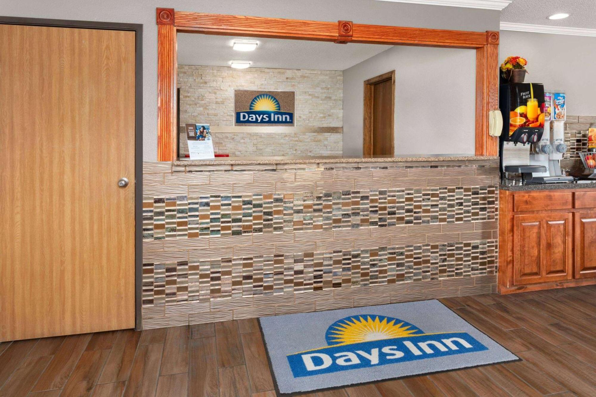 Days Inn By Wyndham Оґаллала Екстер'єр фото